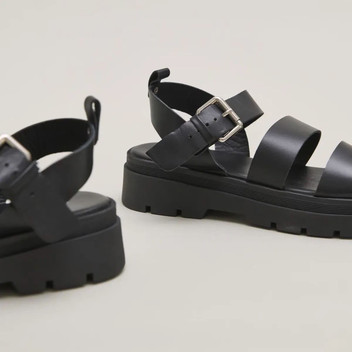 388- Priame Cuir Noir