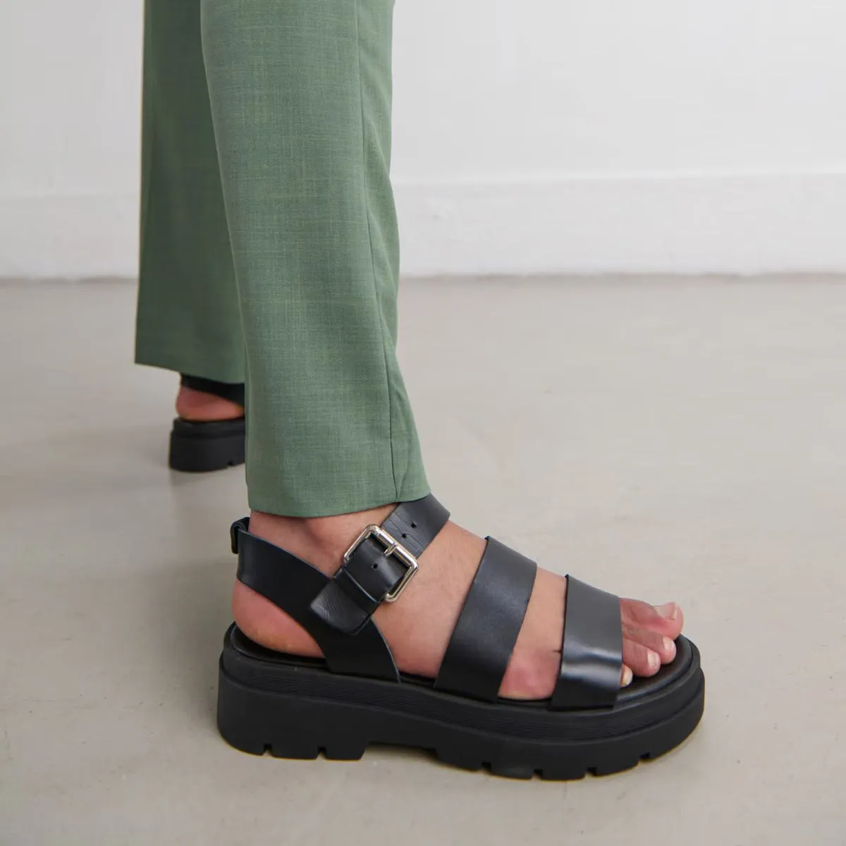 388- Priame Cuir Noir