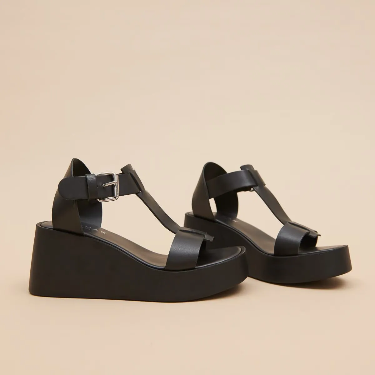 587- Estelle Cuir Noir