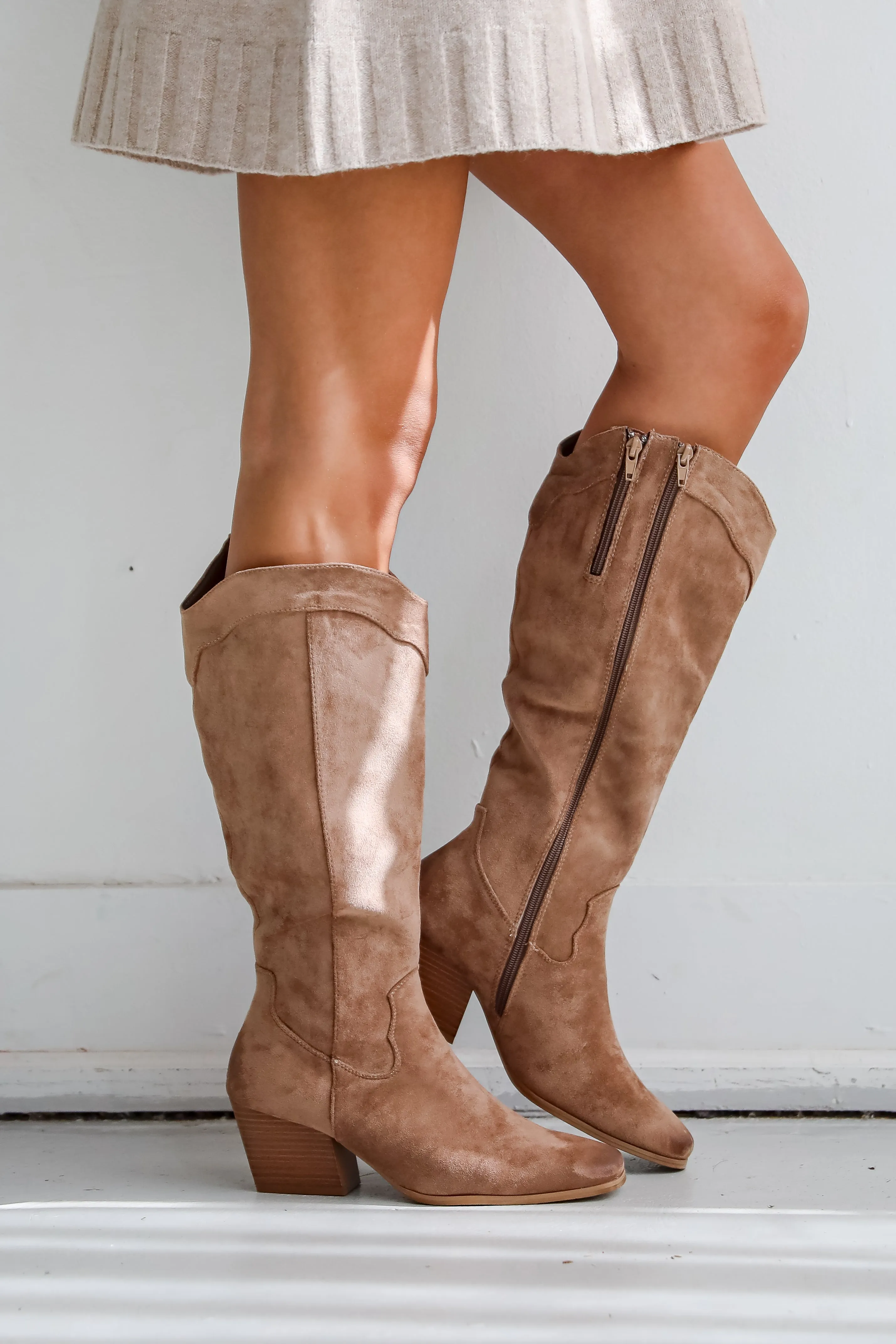 FINAL SALE - Rodeo Cutie Taupe Suede Western Boots