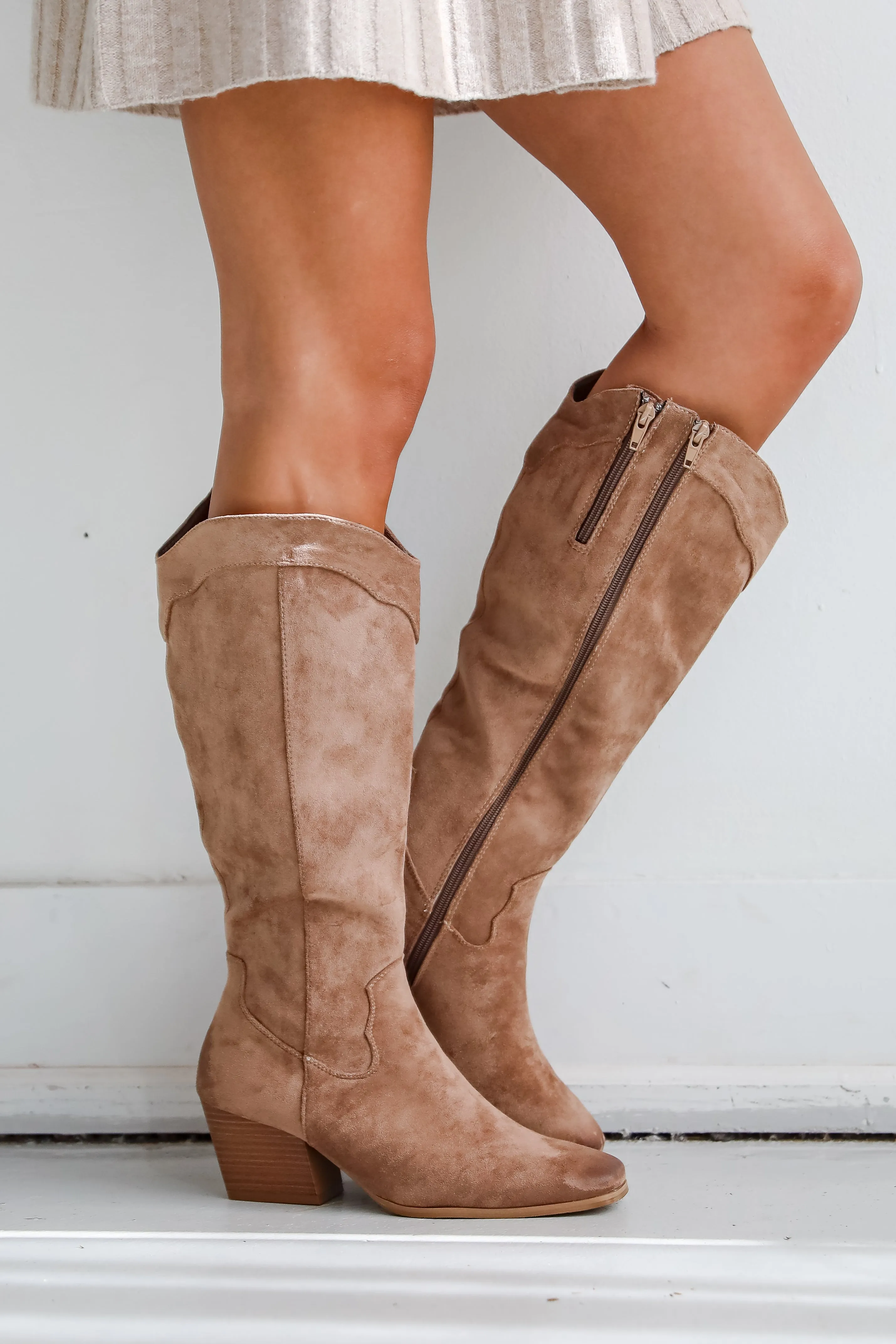FINAL SALE - Rodeo Cutie Taupe Suede Western Boots